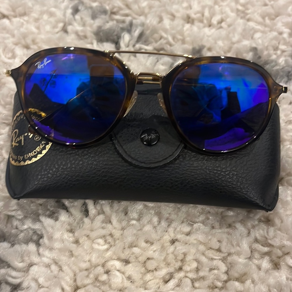Ray Ban 4253 Sunglasses